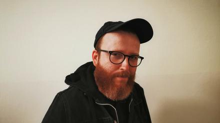 Darf weiter über Deutschlandfahnen dichten: Eric Ahrens. 