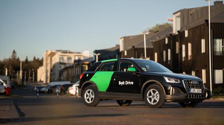 Der Fahrdienst Bolt aus Estland startet Carshring in Berlin. Der Dienst heißt Bolt Drive Car.