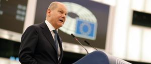 Bundeskanzler Olaf Scholz im EU-Parlament in Straßburg