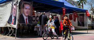 Ein Wahlkampfzelt für Recep Tayyip Erdogan