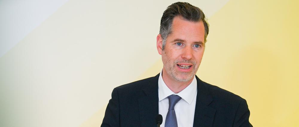 Christian Dürr, Fraktionsvorsitzender der FDP-Bundestagsfraktion, fordert eine „Zeitenwende“ in der Migrationspolitik.