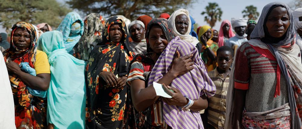 Flüchtlinge in der Nähe der Grenze zwischen Tschad und Sudan.