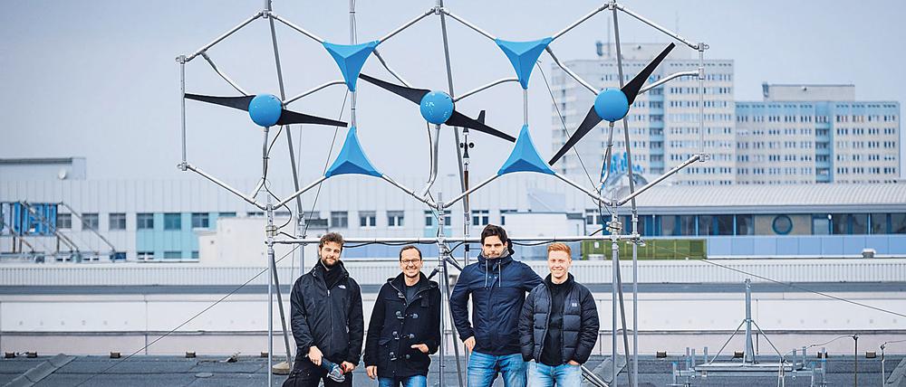 Das Team der Firma Mowea aus Prenzlauer Berg. Sie bauen Mikrowindanlagen.