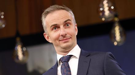 Jan Böhmermann bei der Verleihung des Hanns-Joachim-Friedrichs-Preises 2021 im WDR Funkhaus. 