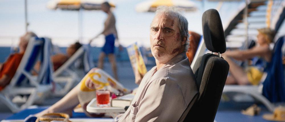 Urlaub mit Mutter: Draußen in der Welt wird der angstgestörte Beau (Joaquin Phoenix) gelegentlich von seiner Vergangenheit eingeholt.