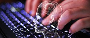 Bundesinnenministerium will klare Regeln für KI-Inhalte Symbolbild zur Künstlichen Intelligenz. Laptop-Tastatur am 18.04.2023. Das Bundesinnenministerium will klare Regeln und fordert Tempo und eine Kennzeichnungspflicht für KI-Inhalte. * Symbol image for artificial intelligence. Laptop keyboard on Apr. 18, 2023. The Federal Ministry of the Interior wants clear rules and demands speed and a labeling obligation for AI content. Düsseldorf NRW Germany Copyright: xPieroxNigrox