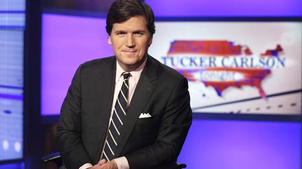  Tucker Carlson.