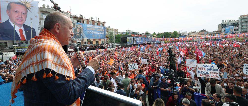 Präsident Recep Tayyip Erdogan bei einer Wahlkundgebung in Aydin (Türkei). 