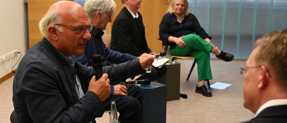 Diskussion der F.C. Flick Stiftung gegen Fremdenfeindlichkeit, Rassismus und Intoleranz zum Thema Antisemitismus.