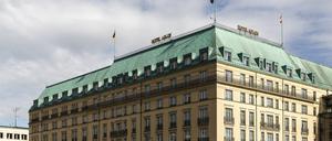 Das wiederaufgebaute Adlon-Hotel am Brandenburger Tor.