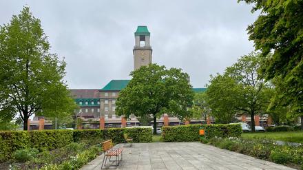 Rathaus Spandau Blick aus Stabholzgarten.