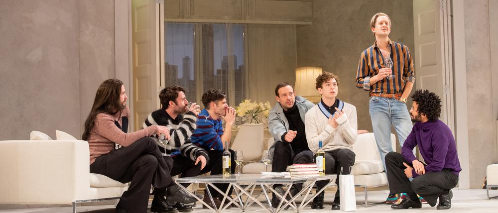 Das Treffen eröffnet mit „Das Vermächtnis“ vom Residenztheater München. Foto: Steven Tanner