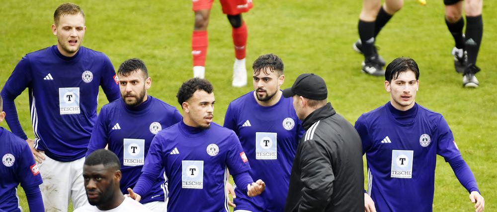 Grundzustand: enttäuscht. Die Fußballer von Tennis Borussia haben eine frustrierende Saison in der Regionalliga hinter sich. 
