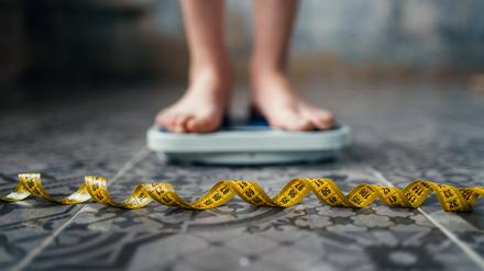 Im Frühling wollen sich viele Menschen von überflüssigen Kilos befreien. Doch das klappt nicht immer.