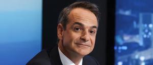 Greek Prime Minister and conservative New Democracy party leader Kyriakos Mitsotakis takes part in a televised debate at the headquarters of the state broadcaster ERT, in Athens, Greece, May 10, 2023. REUTERS/Alexandros Avramidis