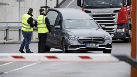 Bei den Schüssen auf einem Werksgelände von Mercedes-Benz in Sindelfingen gab es Tote. 