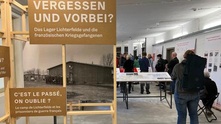 Geschichte und Zukunft des Kriegsgefangenenlagers in Lichterfelde-Süd: Die Ausstellung „Vergessen und vorbei?“ wird ab Juni auch in Steglitz gezeigt.