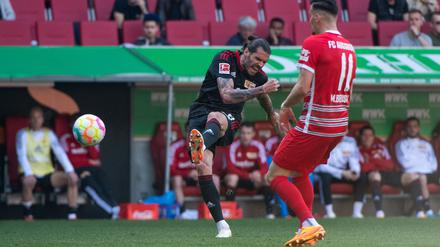 Steht vor seinem 300. Spiel. Christopher Trimmel (links).