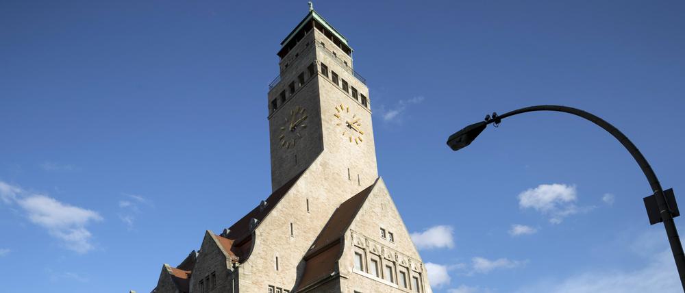 Das Rathaus von Neukölln in der Karl-Marx-Straße.
