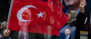 Anhänger von Recep Tayyip Erdogan in Istanbul. 