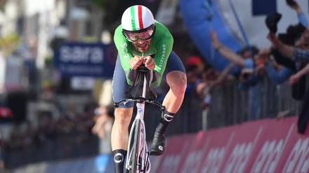 Muss passen wegen Corona. Filippo Ganna beim ersten Zeitfahren beim Giro.