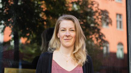 Isabella Rogner spricht für die Initiative „Deutsche Wohnen und Co enteignen“. 