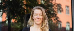 Isabella Rogner spricht für die Initiative „Deutsche Wohnen und Co enteignen“. 