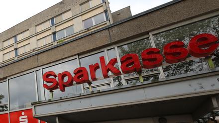 Die Automaten in der früheren Sparkasse am Staudenhof sind seit Freitagnachmittag ausgeschaltet.