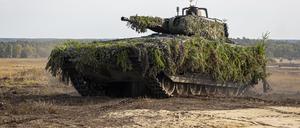Ein Schützenpanzer Puma nimmt an der Ausbildungs- und Lehrübung des Heeres teil.