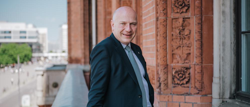 Ein Zauberer sei er nicht, sagt Berlins neuer Regierender Bürgermeister.