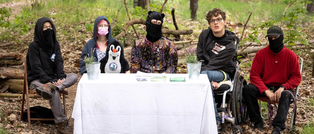 Pressekonferenz der Besetzer:Innen der Wuhlheide.