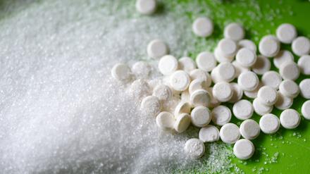  Die Weltgesundheitsorganisation (WHO) rät davon ab, zur Gewichtskontrolle auf zuckerfreie Süßstoffe zu setzen.