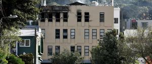 Eine Außenansicht der Loafers Lodge nach einem tödlichen Brand in dem Hostel. Bei einem Brand in einem Hostel in Neuseelands Hauptstadt Wellington sind mehrere Menschen ums Leben gekommen. 