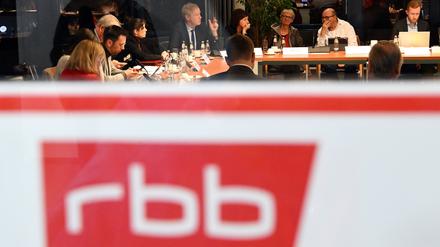 Die Gremien des Rundfunks Berlin-Brandenburg müssen deutlich professioneller arbeiten.
