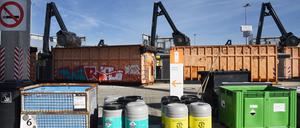Der Recyclinghof der BSR in der Gradestraße in Berlin-Neukölln.