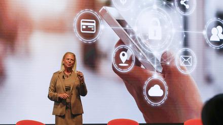 Frühere IBM-CEO Ginni Rometty: Über 24 Quartale hinweg schrumpften die Umsätze.