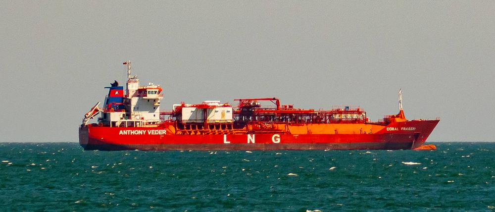 Der Hafen im Osten der Insel Rügen soll in das LNG-Beschleunigungsgesetz aufgenommen werden (Symbolbild).