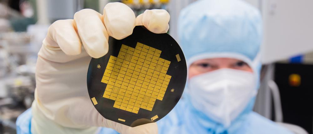 Teure Technologie. Die Nutzung eines Quantencomputers kostet derzeit einen zweistelligen Millionen-Euro-Betrag im Monat, sagen Expterten.