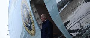 US-Präsident Joe Biden trifft am 18. Mai 2023 zum G7-Gipfel in Hiroshima ein.