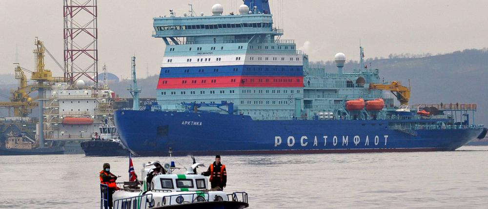 Der russische Eisbrecher Arktika R testet derzeit Durchbrüche in der Arktis.