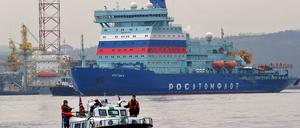 Der russische Eisbrecher Arktika R testet derzeit Durchbrüche in der Arktis.