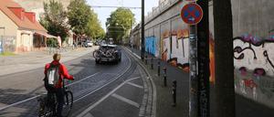 Schienen in der Breitscheidtstrasse am S-Bahnhof Babelsberg.