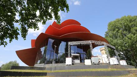 Am Hans Otto Theater wird es 2023/24 wieder zeitgenössischer. Ab 2025 droht Intendantin Bettina Jahnke zufolge die Insolvenz.