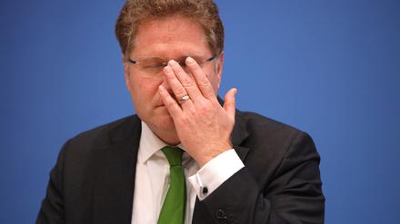 Staatssekretär Patrick Graichen bei der PK zur Eröffnungsbilanz Klimaschutz in der Bundespressekonferenz in Berlin