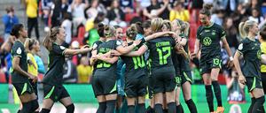 Die Fußballerinnen des VfL Wolfsburg haben zum zehnten Mal den DFB-Pokal gewonnen. 