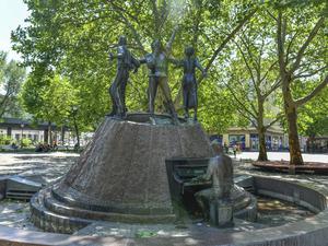 Ein Brunnen auf dem ehemaligen Nettelbeckplatz in Wedding, der fortan Martha-Ndumbe-Platz heißt.