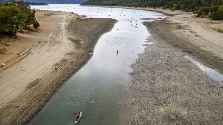 So sah die Mündung des Verdons im August 2022 aus. Was Kanuten und Stand-Up-Paddlern von dem Fluss in der Provence blieb, war ein beschaulich.