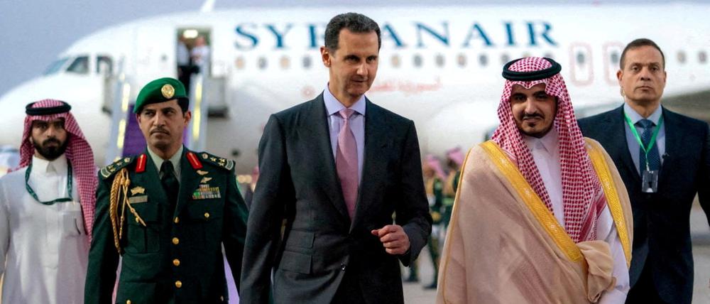 Wieder wohlgelitten: Baschar al Assad bei seiner Ankunft in Saudi-Arabien.