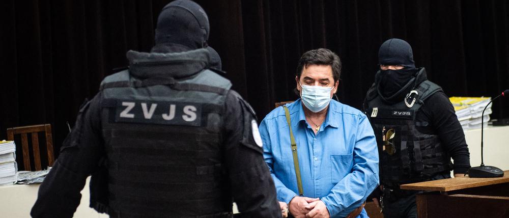  Marian Kocner (C) nimmt an einer öffentlichen Anhörung vor dem Obersten Gerichtshof der Slowakei teil