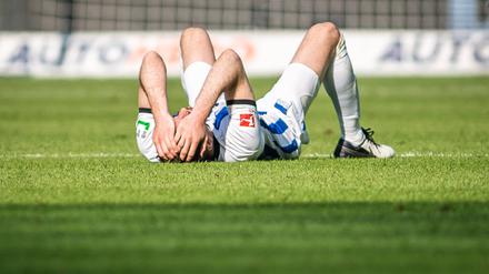 Bloß nicht hinsehen: die große Trauer, als der Abstieg feststand.